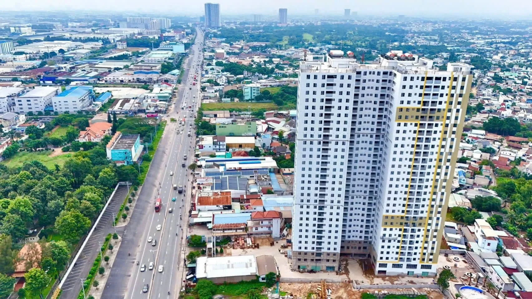 HÌNH ẢNH THỰC TẾ DIAMOND BOULEVARD