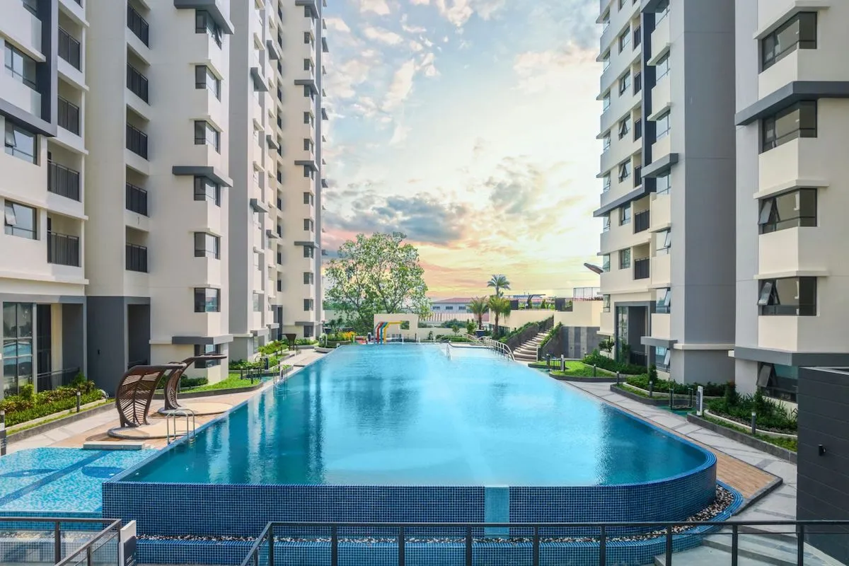 Hồ bơi muối khoáng khu căn hộ The Habitat